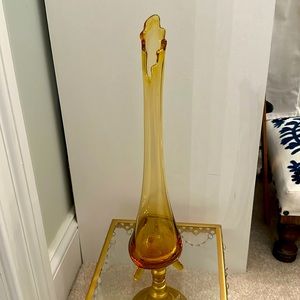 Gorgeous 1960’s Viking stretch glass vase, excellent condition